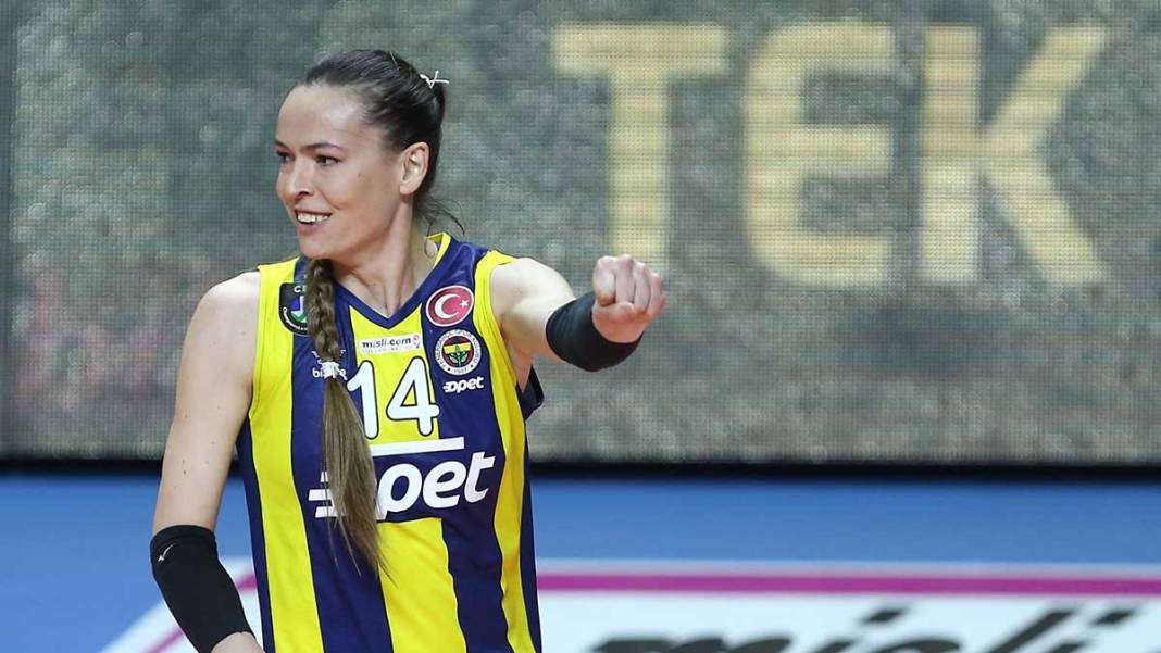 Eda Erdem resti çekti 2
